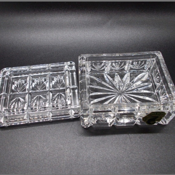 Waterford Society Crystal Square Trinket Box 2002 - Picture 3 of 7